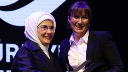 Prva dama Erdoğan: Ženski duh je energija