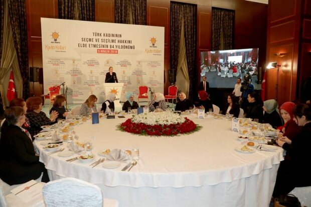 Prva dama Erdoğan se je udeležila dneva pravic žensk