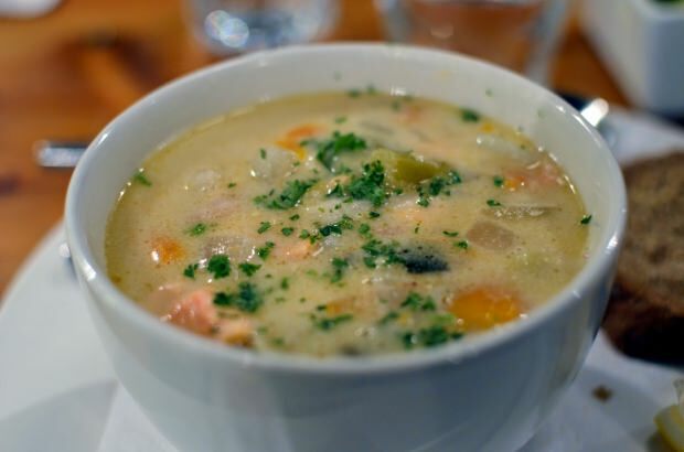Kako narediti okusno ribjo juho?