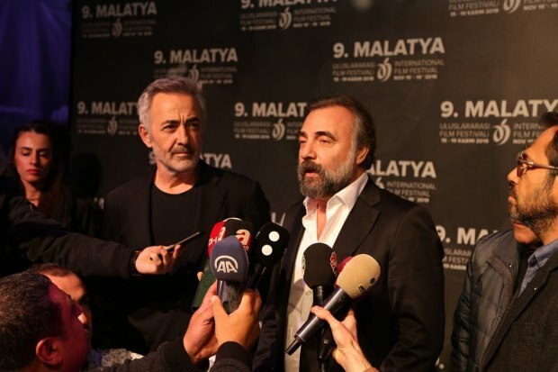 Mehmet Aslantuğ in Oktay Kaynarca