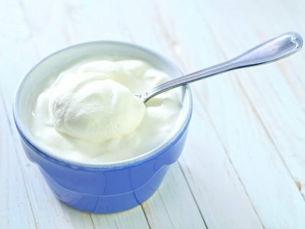 Kako postati vitek, če cel dan jeste jogurt? Tu je dieta z jogurtom ...