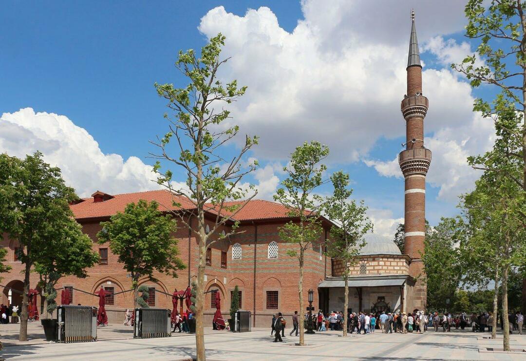 Slike iz mošeje Hacı Bayram-ı Veli