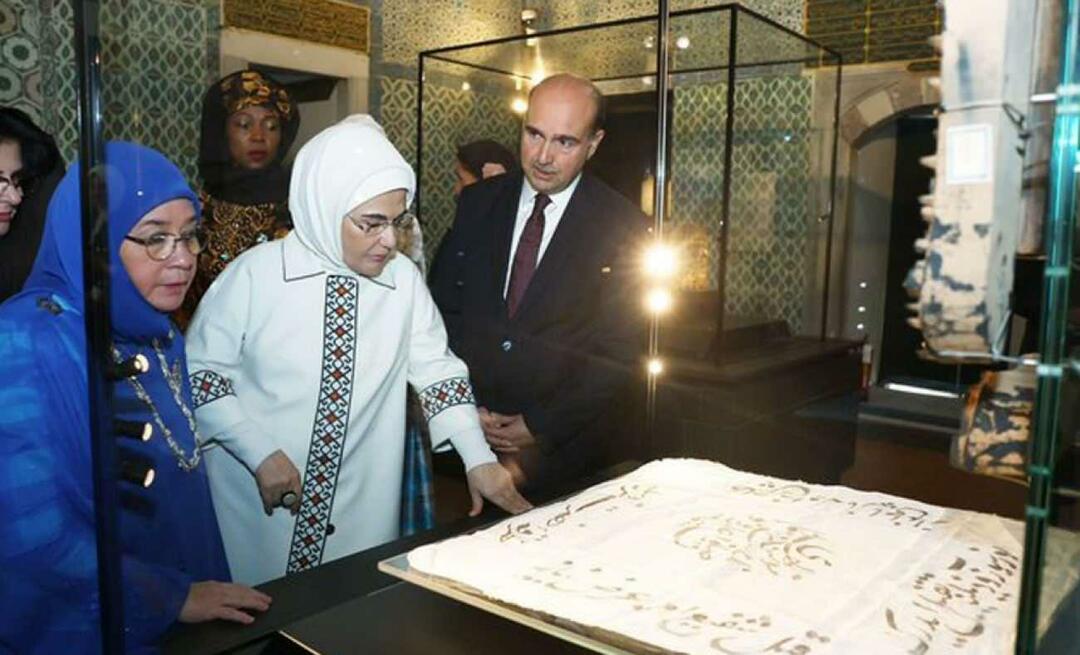 Prva dama Erdoğan je s soprogami voditeljev držav pomenljivo obiskala palačo Topkapı