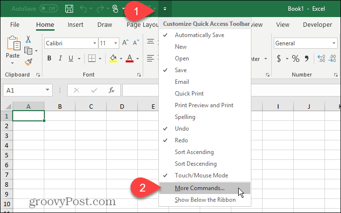 Izberite Več ukazov v orodni vrstici za hitri dostop v Excelu