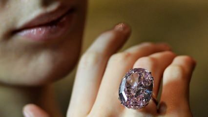 Največji roza diamant na svetu