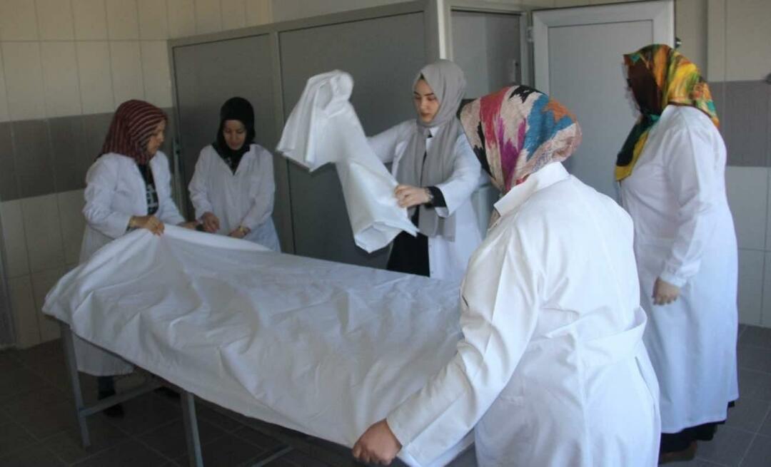 Ali lahko ženske perejo pogreb, medtem ko imajo menstruacijo?