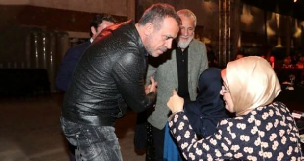 Jusuf je poskušal klepetati z islamom! Na pomoč ji je priskočila prva dama Emine Erdogan ...