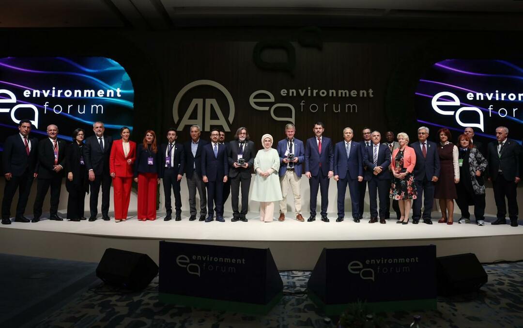 Emine Erdoğan se je zahvalila agenciji Anadolu na Mednarodnem okoljskem forumu