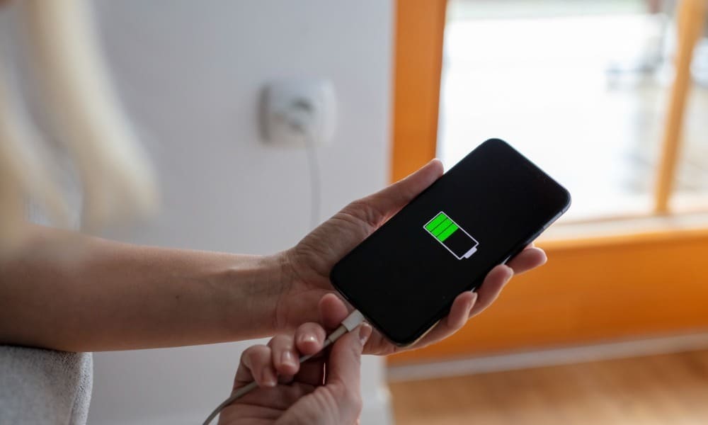 Kako upravljati polnjenje s čisto energijo na iPhonu