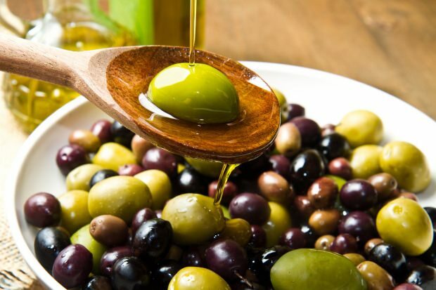Kakšne so prednosti oljke? Kako se uživa oljčni list? Če zaužijete oljčna semena ...