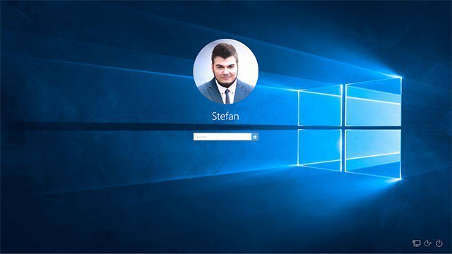 Zaslon za prijavo Windows 10 Hero Image