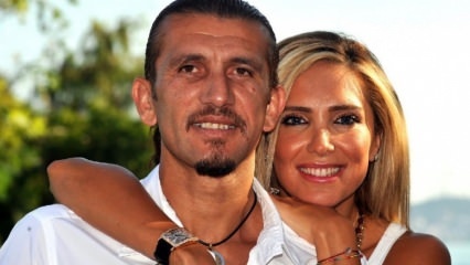 Rojstnodnevno presenečenje za njegovo ženo Rüştü Recber, ki jedo koronavirus iz Işıl Recberja