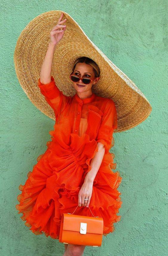 Oranžna kombinacija obleke