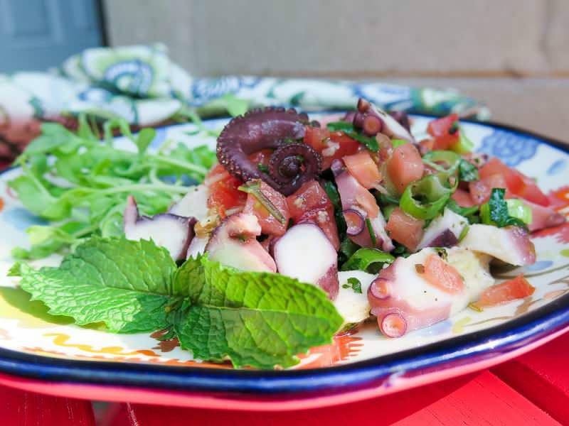 Kako narediti solato iz hobotnice z zdrobljenimi olivami? Najlažja solata iz hobotnice z zdrobljenimi olivami ...