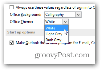 Office 2013 spremeni barvno temo - kliknite barvo