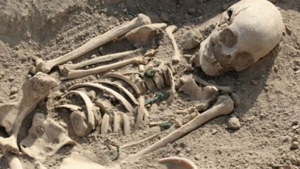 Tisti, ki so prišli s pokopališča Urartu, so bili šokirani! Ženske ...