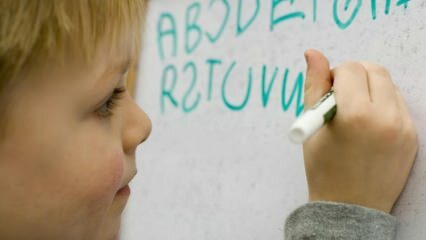 Kako otroke naučiti abecede?