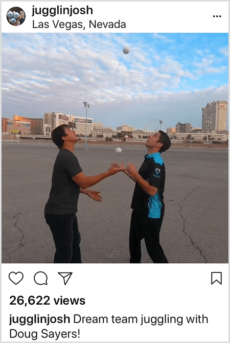 Fotografija Josha Hortona iz Instagrama v sodelovanju z Dougom Sayersom. Na vrhu objave je fotografija v Las Vegasu v Nevadi. Dva bela moška stojita na prazni parceli drug proti drugemu, medtem ko gledata kroglice, s katerimi žonglirata.