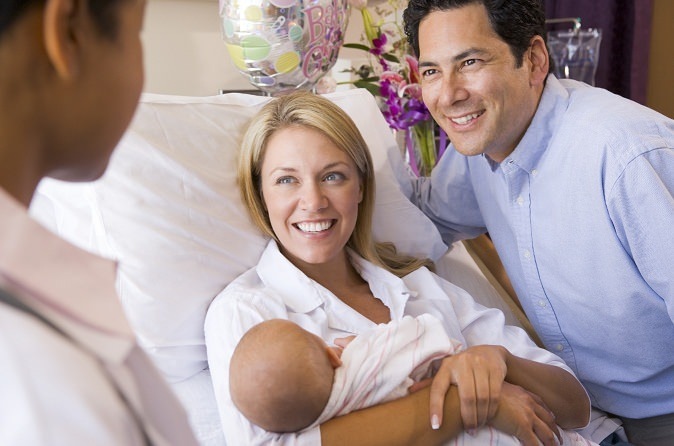 Kaj je epiduralni porod? Kako poteka epiduralno rojstvo?