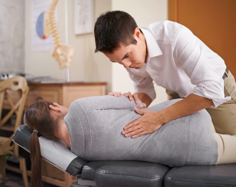 Bolniki po kiropraktiki morajo biti previdnejši 
