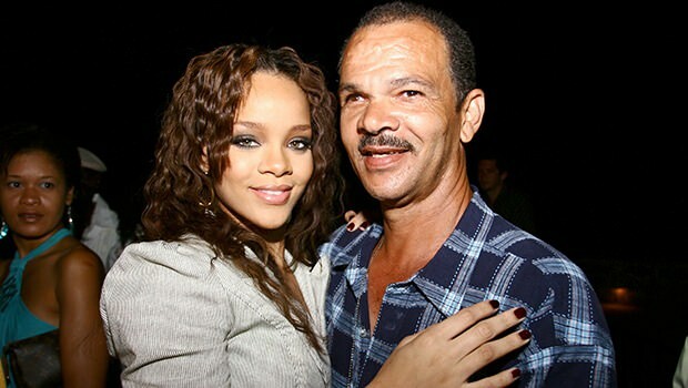 Rihanna je pomagala svojemu očetu, ki je bil ujet v koronavirus
