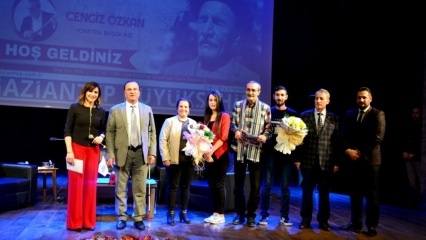 Na koncertu mojstrov je bil počaščen Aşık Veysel
