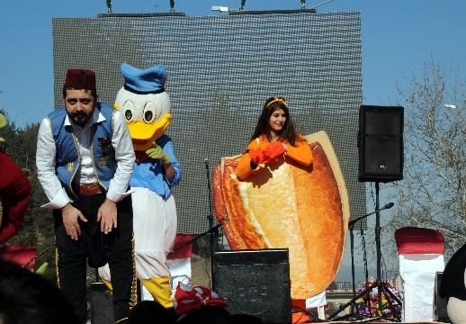 Festival tradicionalnega klobasnega kruha Kadirli 