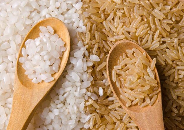rjavi riž z belim rižem
