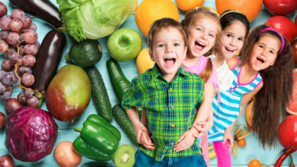 Kaj bi morali storiti otroku, ki ne mara in jedo zelenjave? Da nahranim otroško špinačo ...